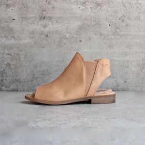 Anthropologie Tan Leather Bootie Flats NWT
